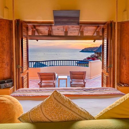 Hilton Grand Vacations Club Zihuatanejo Exterior foto