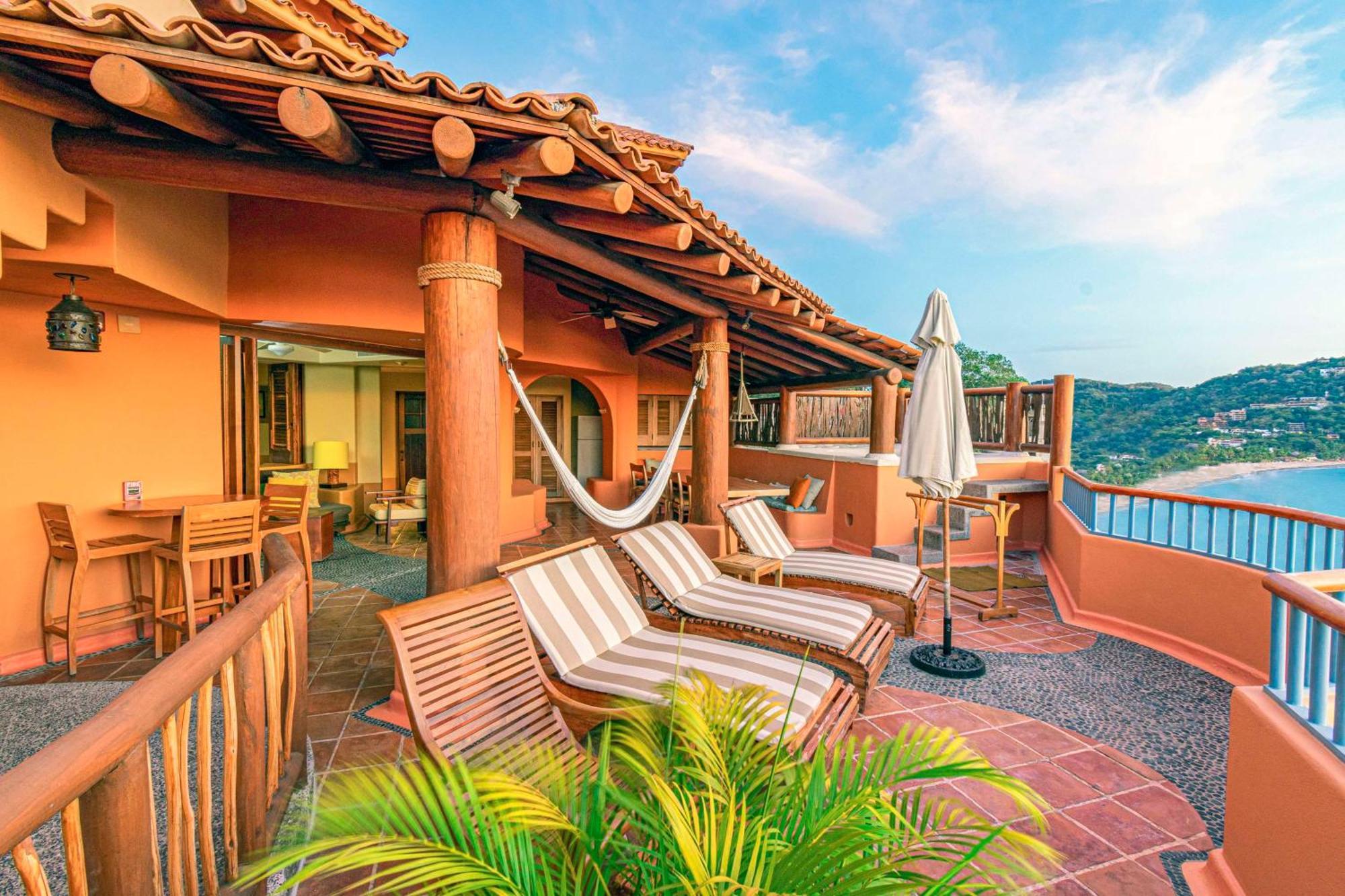 Hilton Grand Vacations Club Zihuatanejo Exterior foto