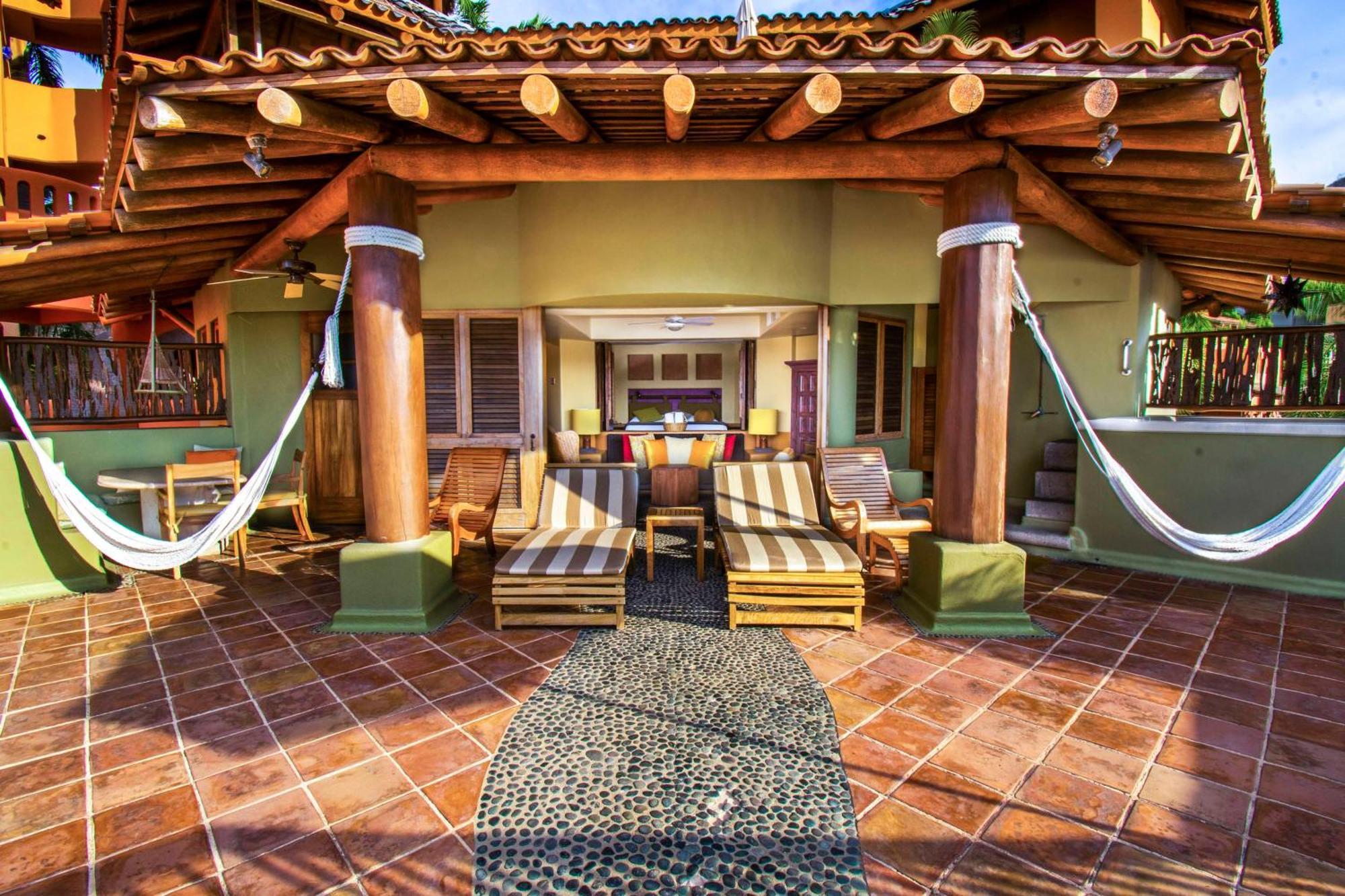 Hilton Grand Vacations Club Zihuatanejo Exterior foto
