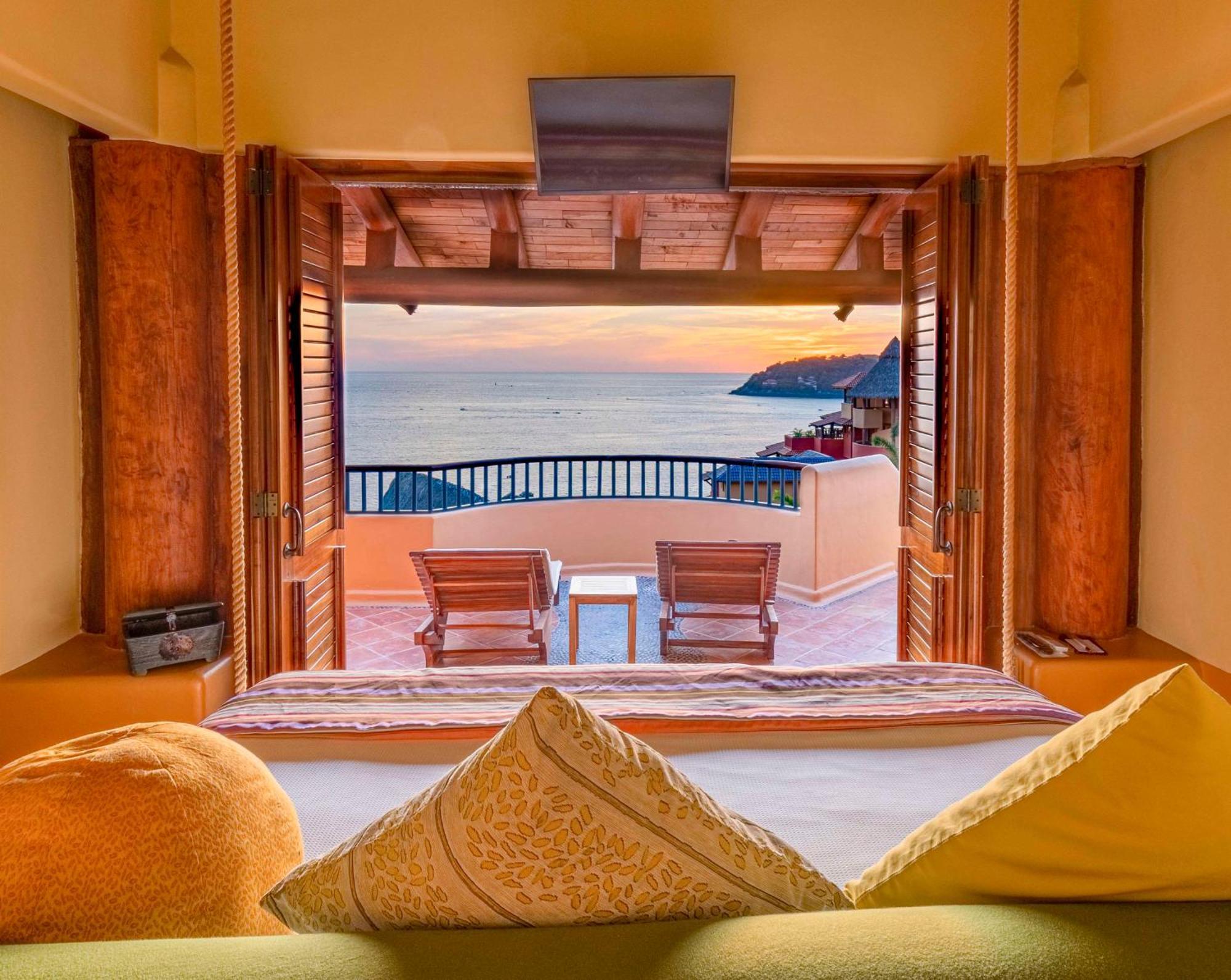 Hilton Grand Vacations Club Zihuatanejo Exterior foto