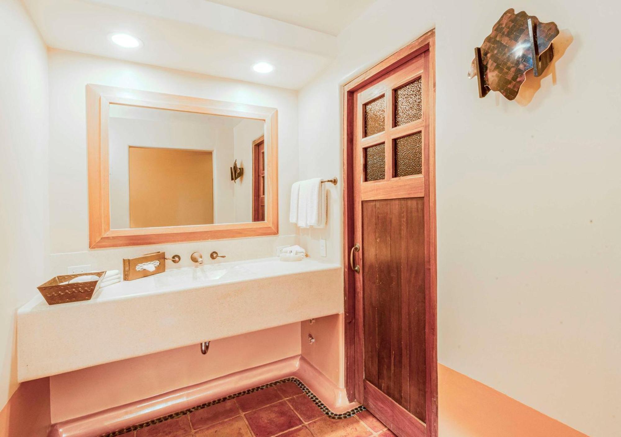 Hilton Grand Vacations Club Zihuatanejo Exterior foto