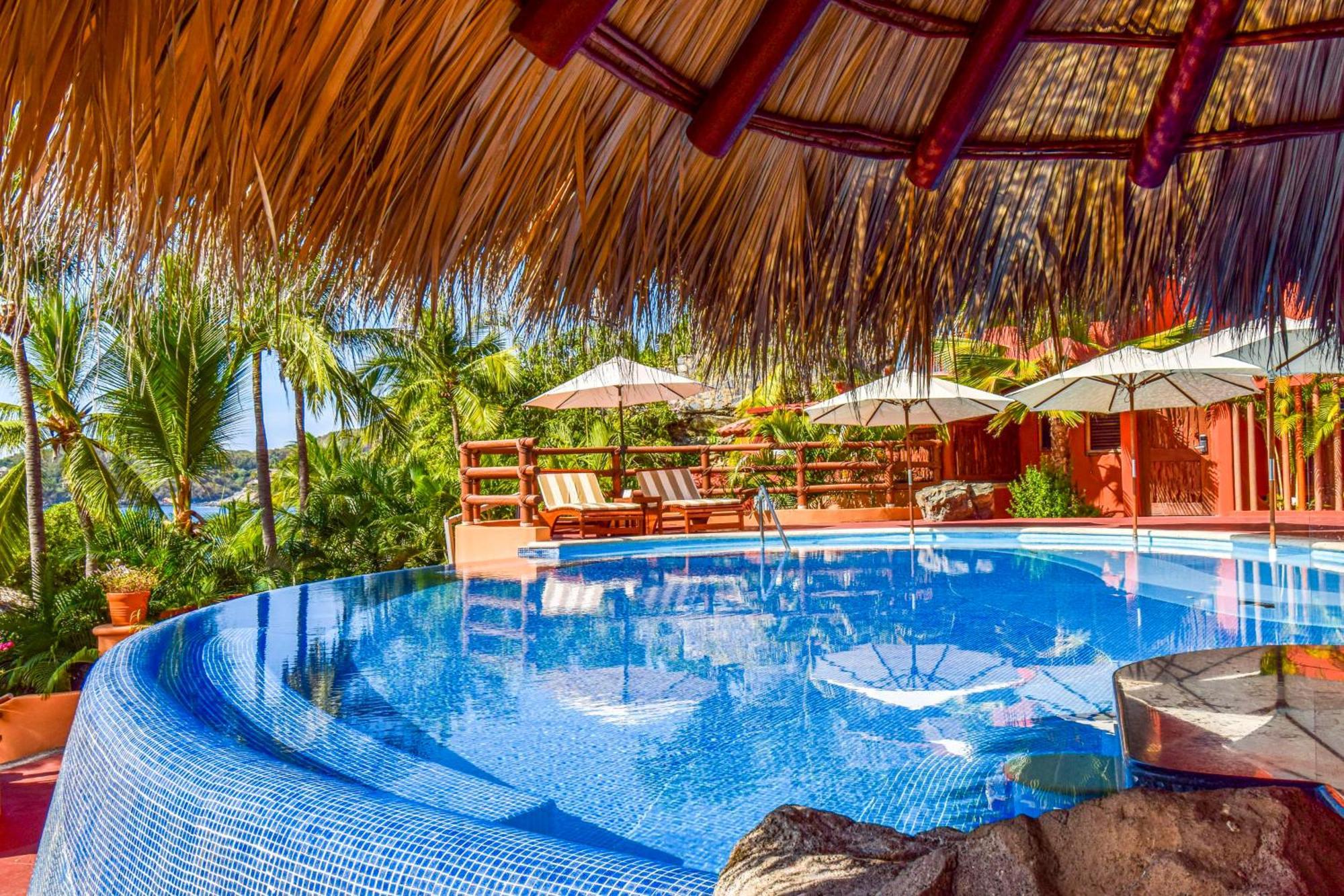 Hilton Grand Vacations Club Zihuatanejo Exterior foto